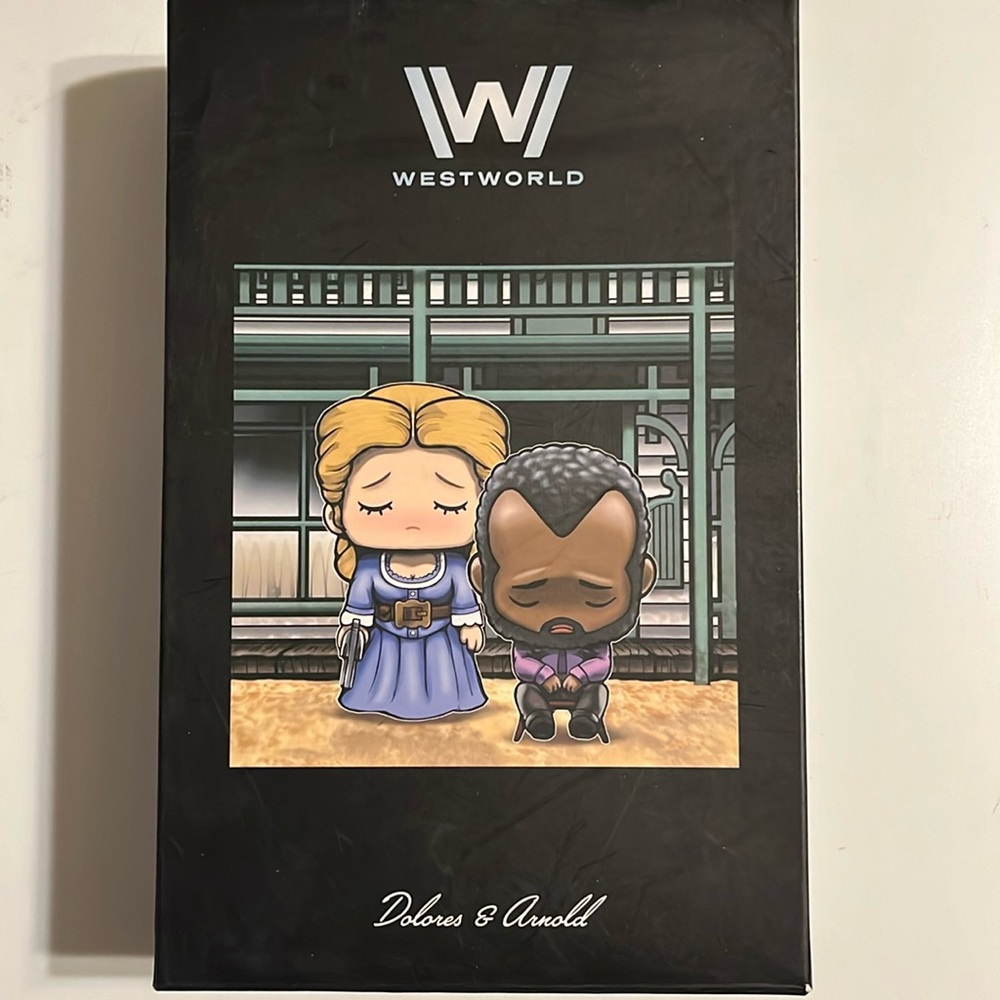Westworld Super Emo Friends Delores &  Arnold Diorama action figures Loot Crate